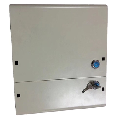 Cabinet de télécommunications extérieur en fer à 2 portes avec séparateur PLC et sauteur de queue de cochon sans fibre optique