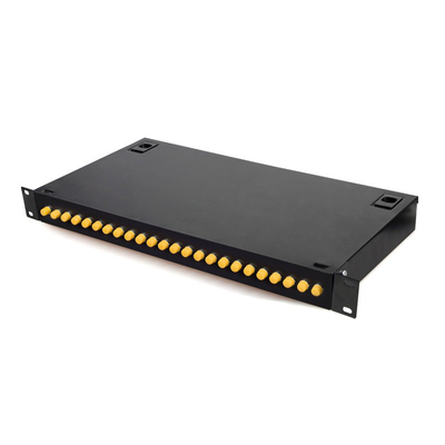 Plaque laminée à froid 24 ports ST UPC Corning Fibre optique ZTE FTTH Panneau de patch pour réseau