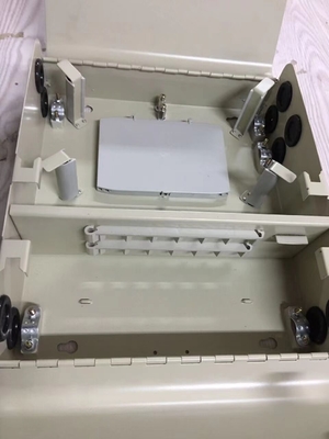 Cabinet de télécommunications extérieur en fer à 2 portes avec séparateur PLC et sauteur de queue de cochon sans fibre optique