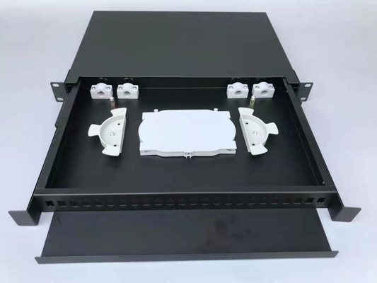 Panneau de patch en fibre optique à 24 ports LC conçu pour le montage murale en extérieur