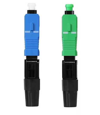 Assemblage de champ de connecteur rapide en fibre FTTH pour une transmission fluide du signal en fibre