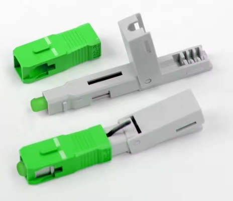 Assemblage de connecteur rapide FTTH SC APC pour l'installation de champs de fibres optiques à faible perte de signal