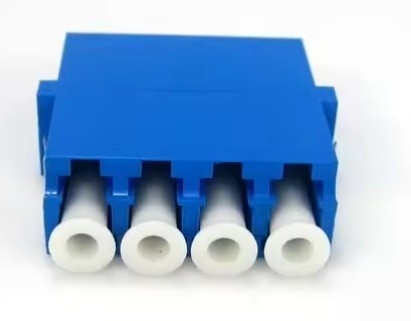 SM MM 4 Port LC APC/UPC 4 Adaptateur optique en fibre optique duplex pour la transmission de signaux en fibre