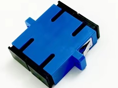 Adaptateur optique en fibre optique SC Adaptateurs optiques duplex en mode unique avec connecteur SC à obturateur