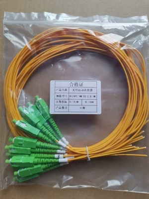 ST UPC à ST UPC Mode unique PVC 3.0 mm LSZH Cordon de patch en fibre optique pour une largeur de bande élevée