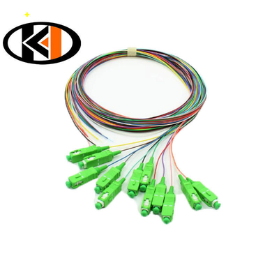 Sortie 0,9 mm LSZH Pigtails en fibre optique 12Cords 1,5 2,0 3,0 Perte d'insertion ≤ 0,3 dB 3
