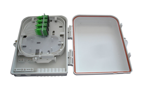2 Port Splitter Boîte de borne à fibre optique pour les entrées normales de câbles Installation facile