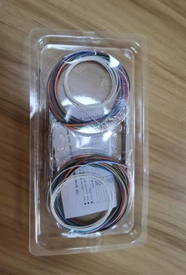 1260-1650nm Longueur d'onde de fonctionnement G657A 1M 2M 3M PLC de tube en acier 1x8 Splitter avec 3-