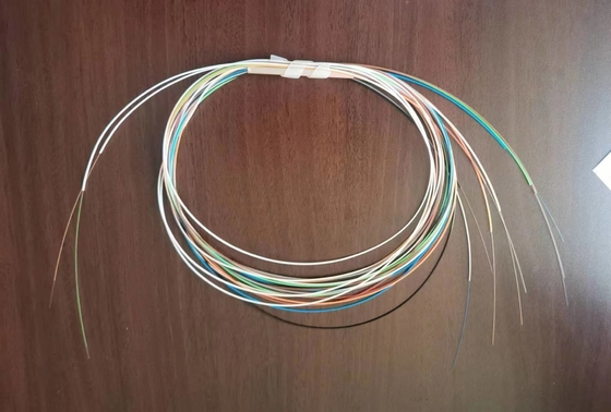 FTTX ODB NAP FTTH 2*8 Tuyaux en acier séparateur PLC sans connecteur Fils de haute résistance