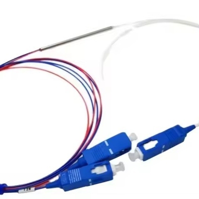 3 Puissance élevée PER ER 28dB 1x2 1 2 Mini PM FBT Splitter à fibre optique avec type de fibre G657A