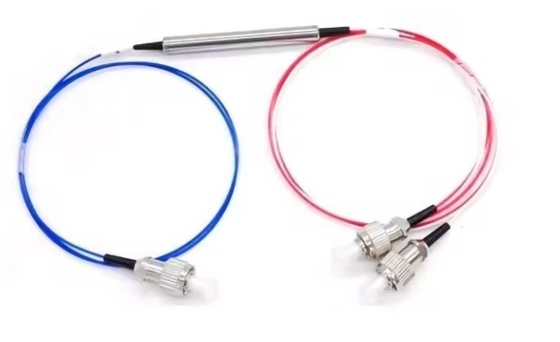 3 Puissance élevée PER ER 28dB 1x2 1 2 Mini PM FBT Splitter à fibre optique avec type de fibre G657A