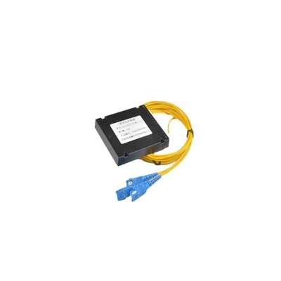 Directivité dB ≥55 Splitters PLC à 2 voies 1*2 Splitter à fibre optique de type boîte Perte d'insertion ≤ 10,7 dB
